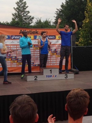 Loek brons NK verspringen Loek brons NK verspringen